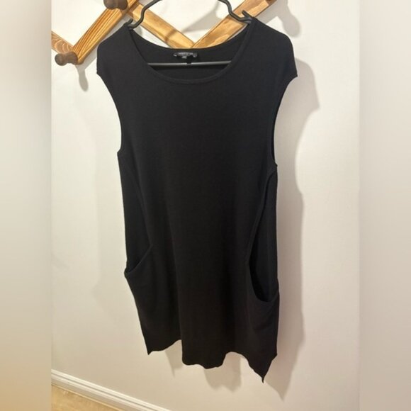 Lafayette 148 New York Dresses & Skirts - LAFAYETTE 148 New York- 100% wool pocket dress- Large